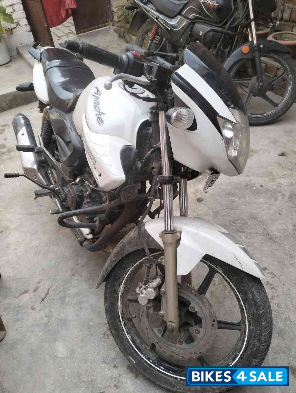 TVS Apache RTR 180