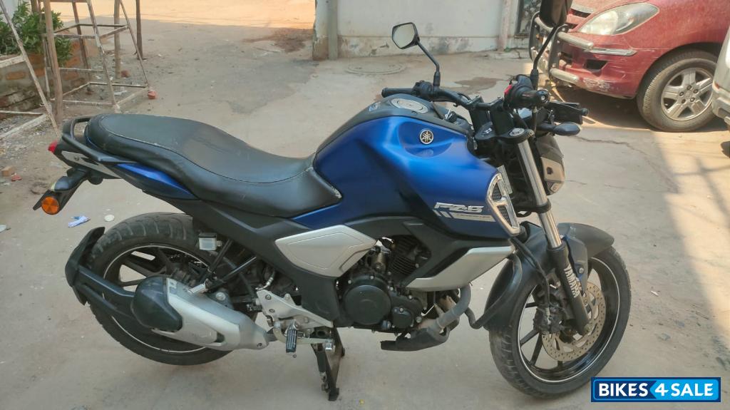 Yamaha FZ-S