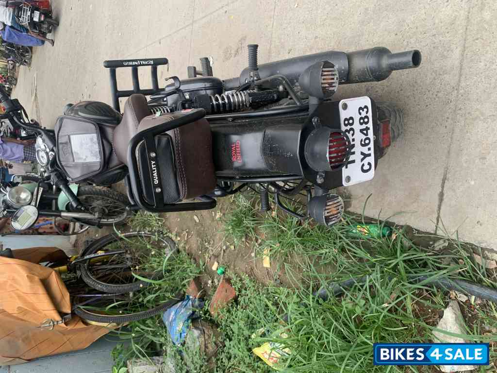 Royal Enfield Classic Stealth Black