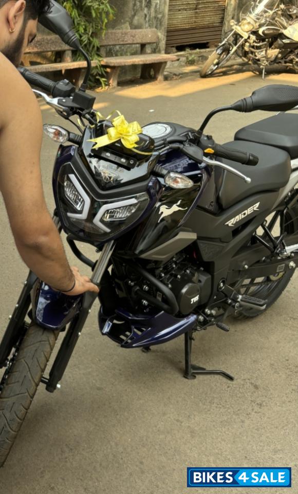 Blue TVS Raider 125