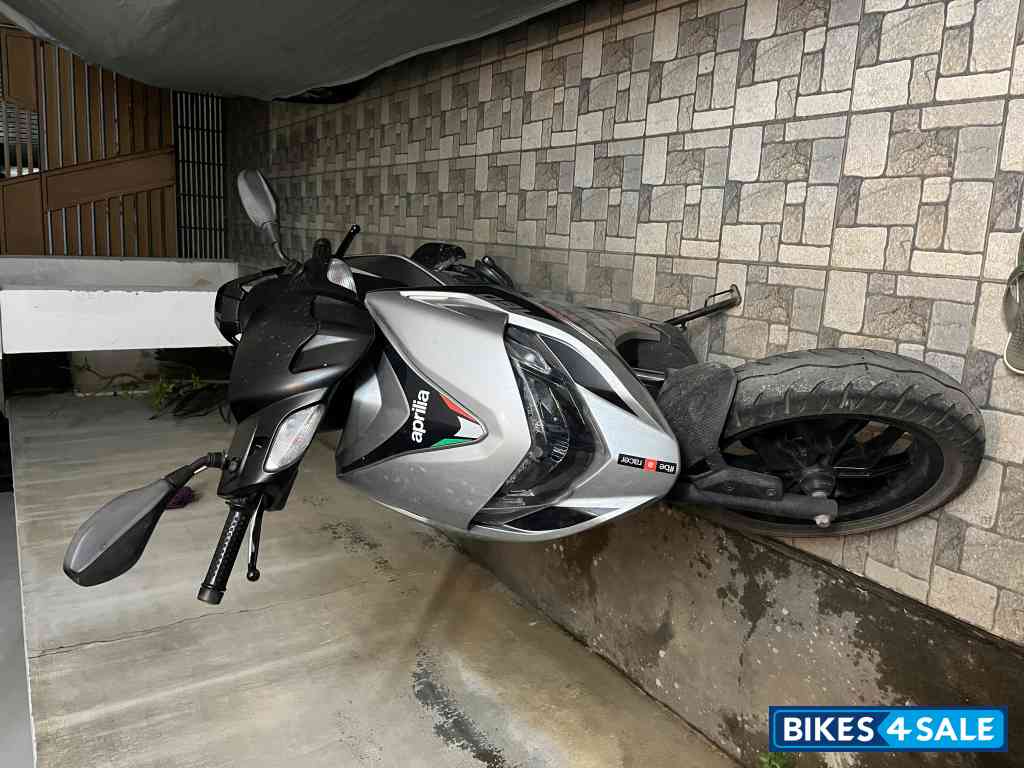 Aprilia SR 160 Std ABS