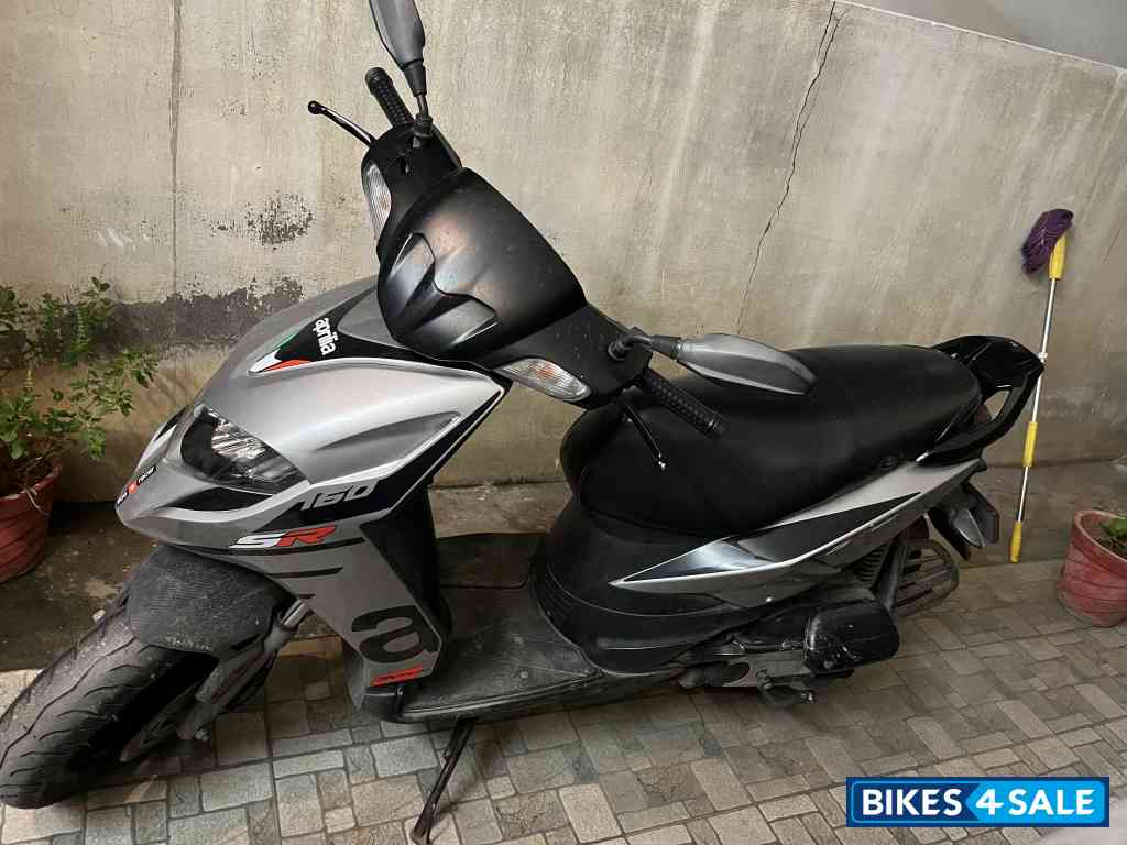 Aprilia SR 160 Std ABS