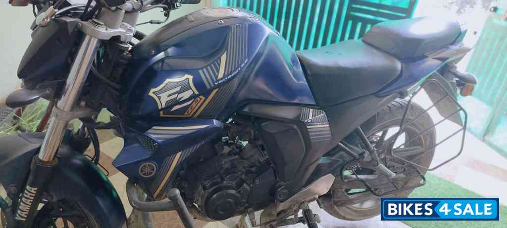 Yamaha FZ FI V2