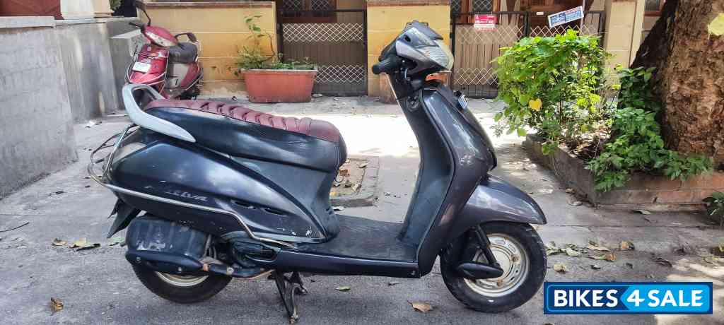 Grey Honda Activa