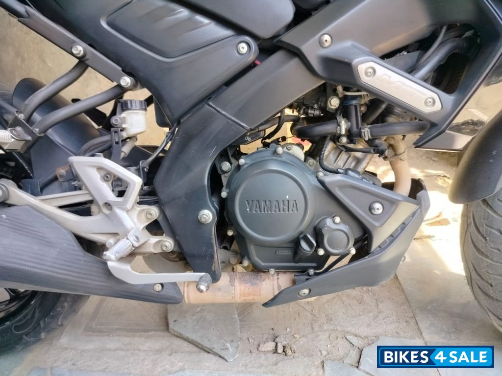 Metalic Black Yamaha MT-15 BS6