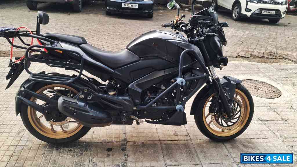 Bajaj Dominar 400