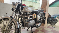 Solo/black Royal Enfield Bullet 350