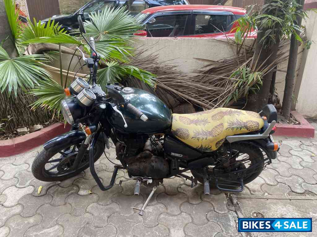 Green Royal Enfield Thunderbird X 350