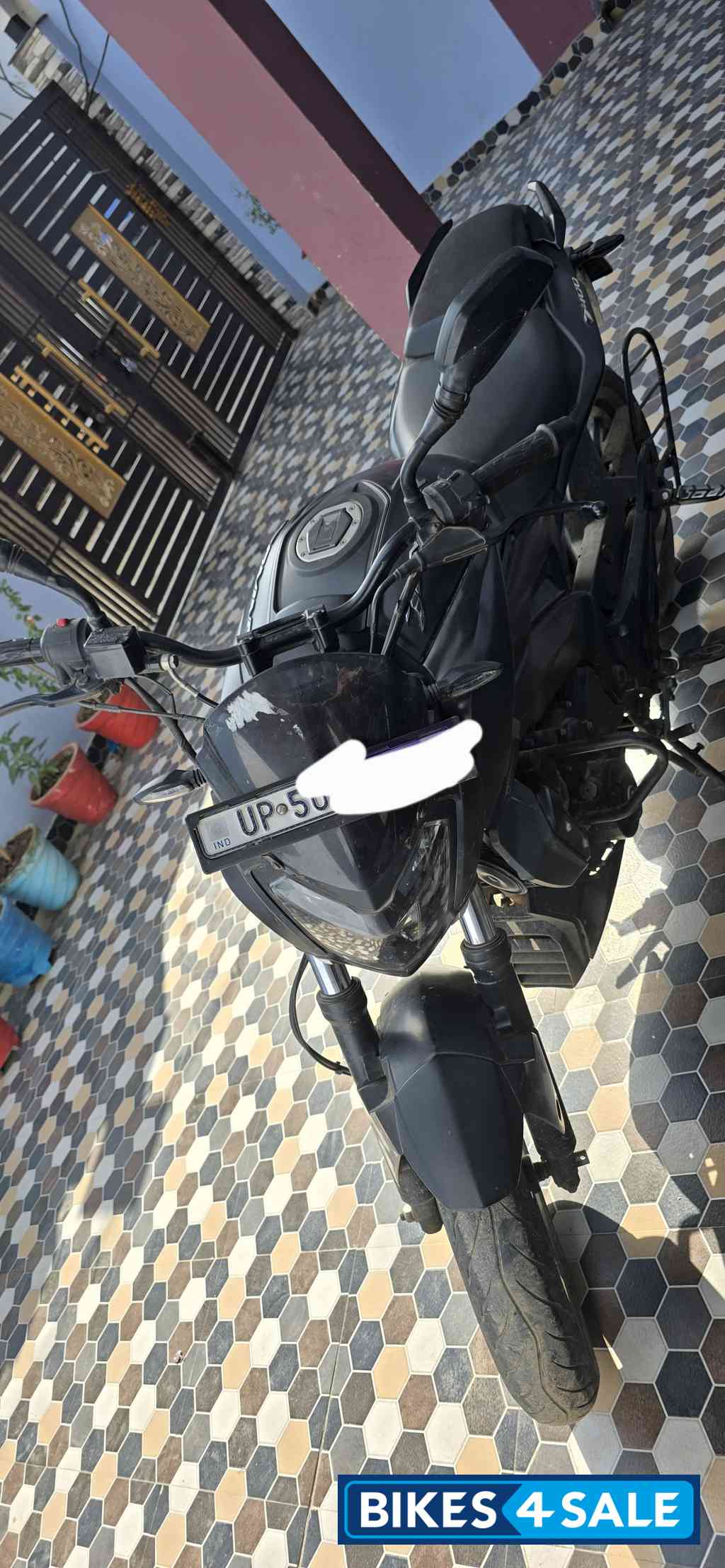 Bajaj Dominar 400