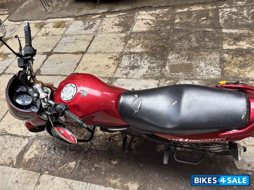 Red Honda CB Unicorn