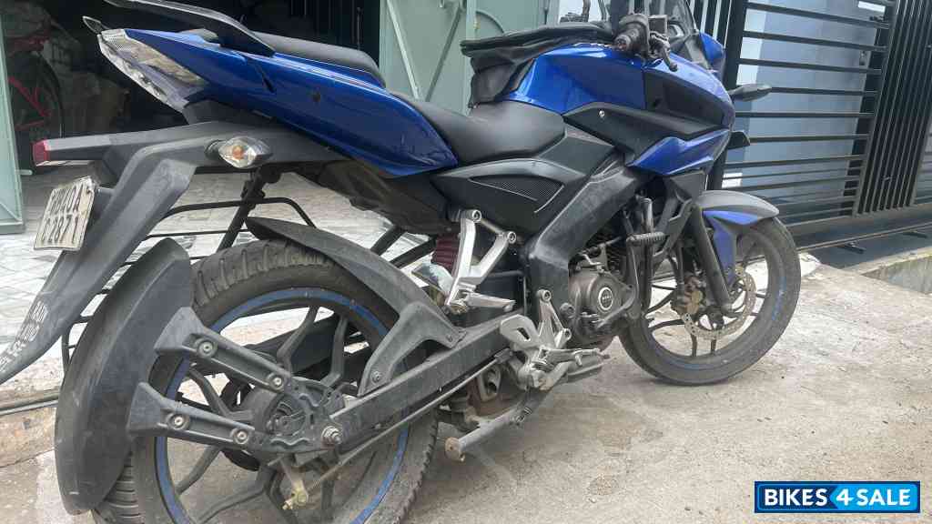 Blue Bajaj Pulsar AS 150