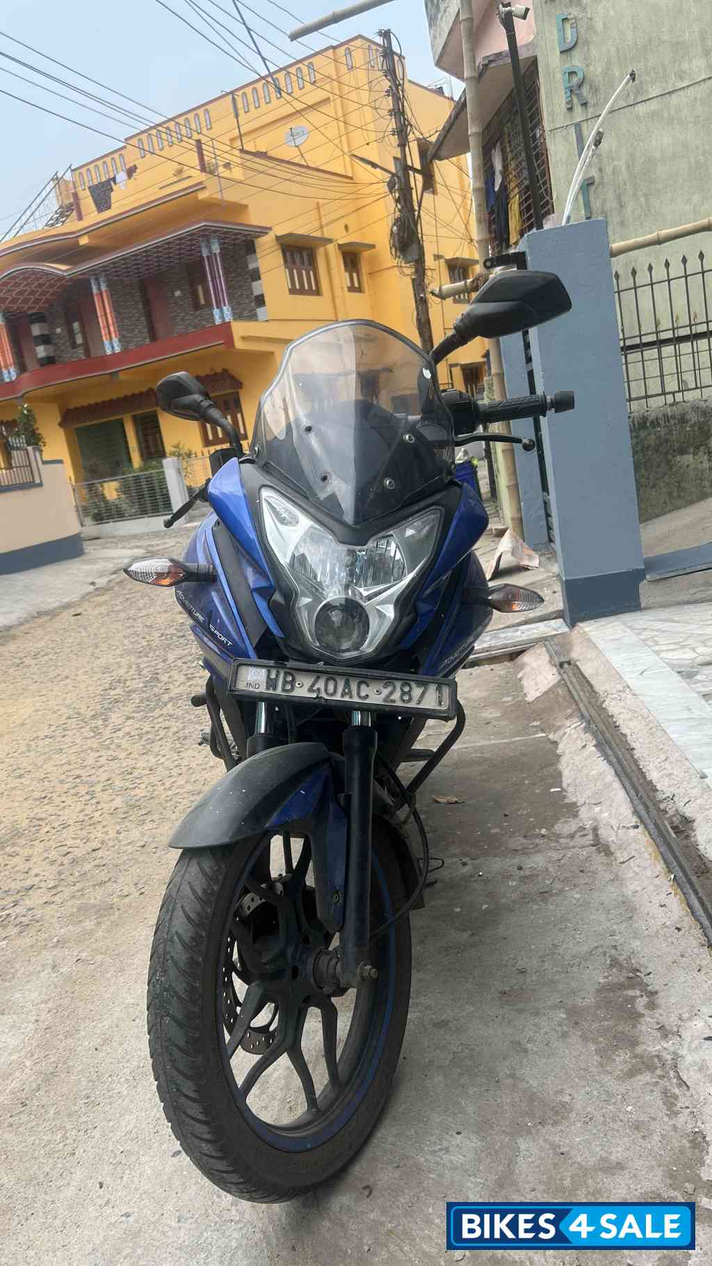 Blue Bajaj Pulsar AS 150