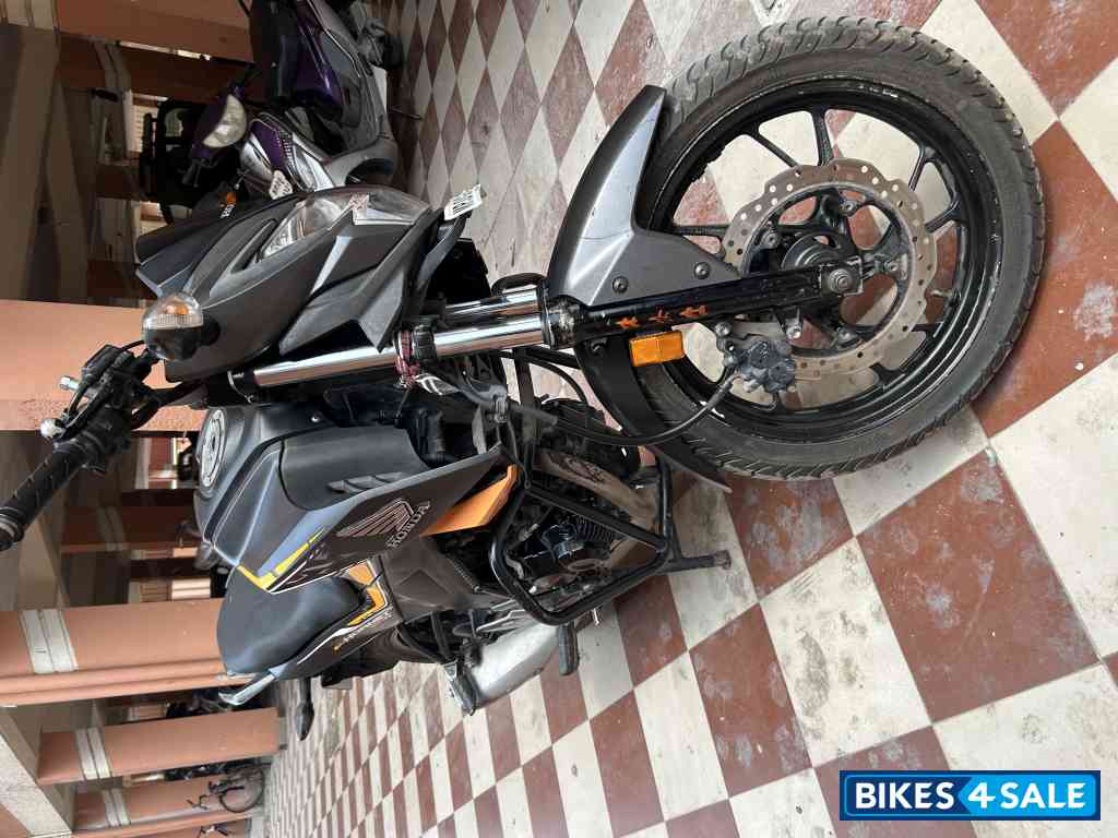 Honda CB Hornet 160R Honda CB Hornet 160R