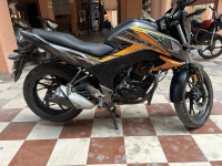 Honda CB Hornet 160R
