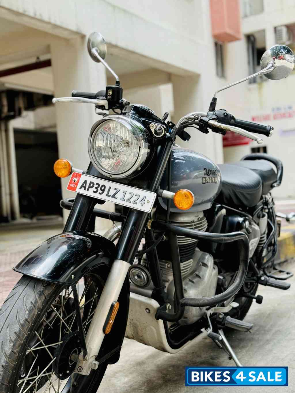 Redditch Grey Royal Enfield Classic 350 2021