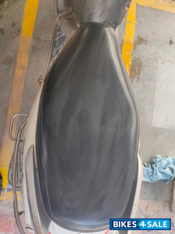 White Honda Activa 3G