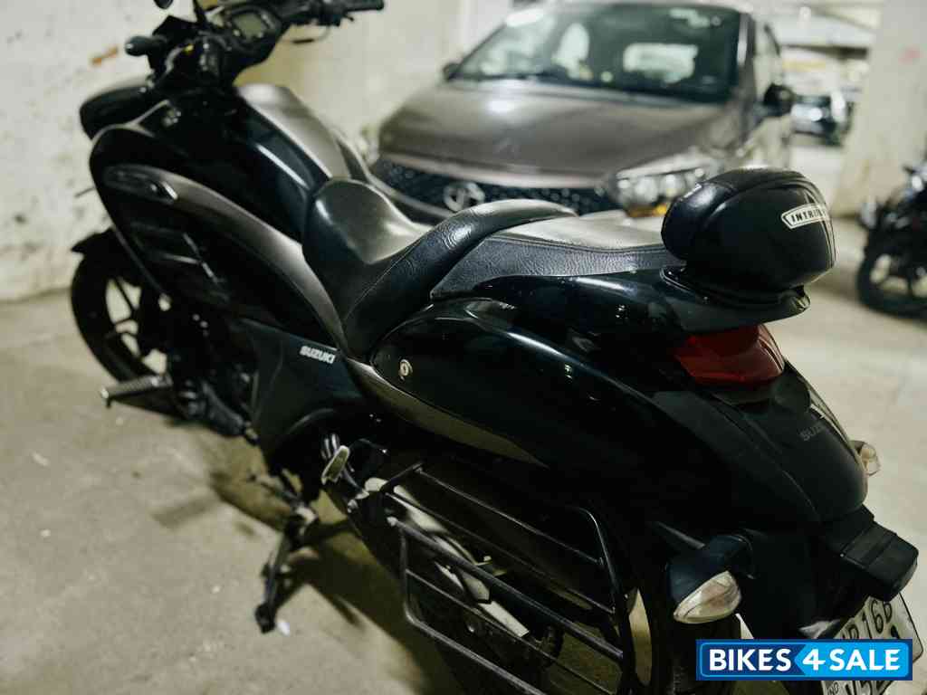 Black Suzuki Intruder 150