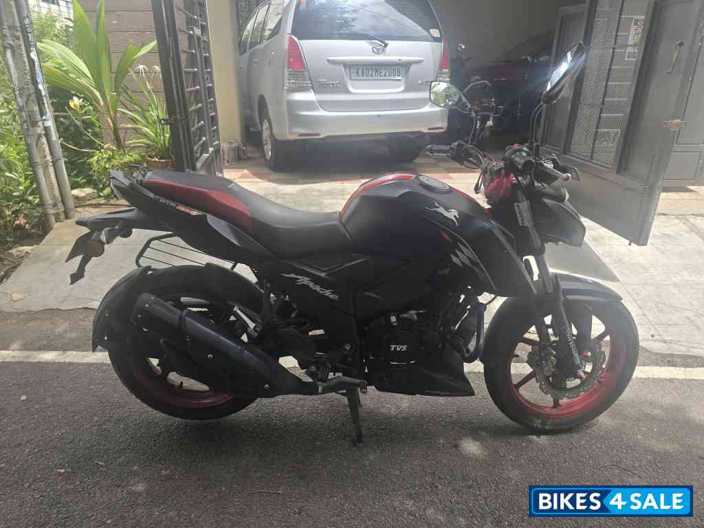 Mat Black And Red TVS Apache RTR 160 4V