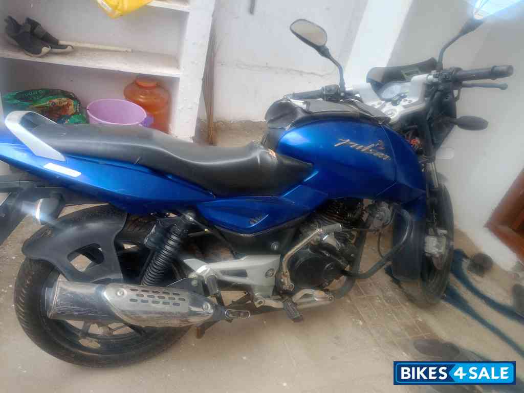 Blue Bajaj Pulsar 150