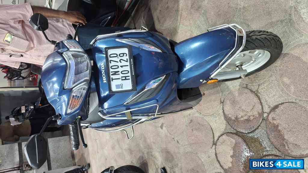 Blue Honda Activa 6G Dlx