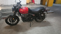 Red Royal Enfield Hunter 350 Retro