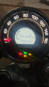 Red Royal Enfield Hunter 350 Retro