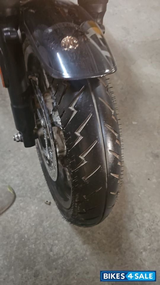 Red Royal Enfield Hunter 350 Retro