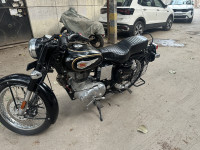 Black Royal Enfield Bullet Standard 350