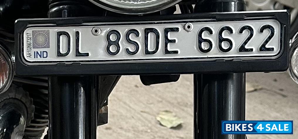 Black Royal Enfield Bullet Standard 350
