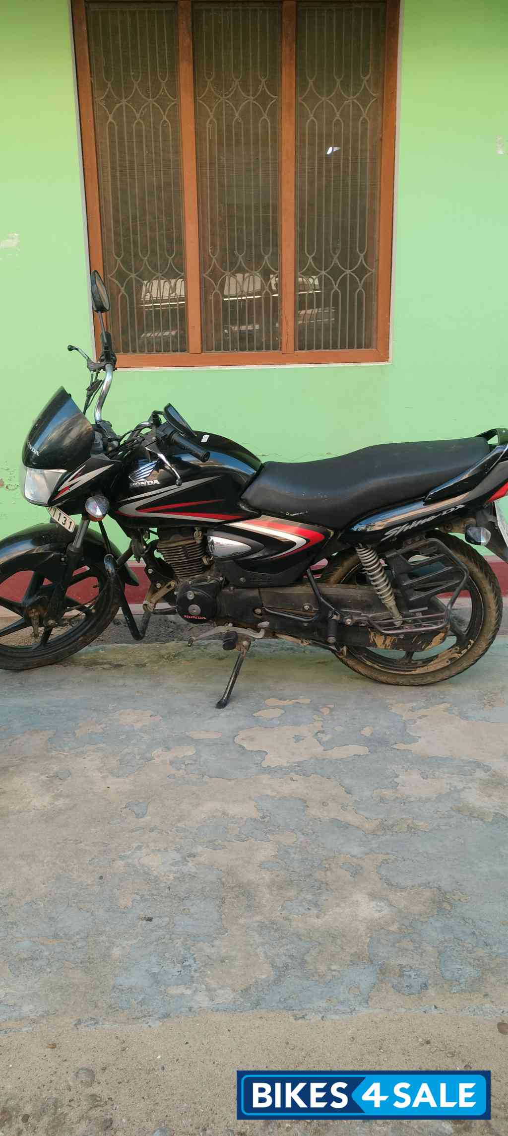 Black Honda Shine 125 Black Honda Shine 125