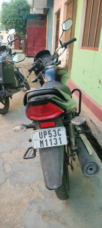 Black Honda Shine 125