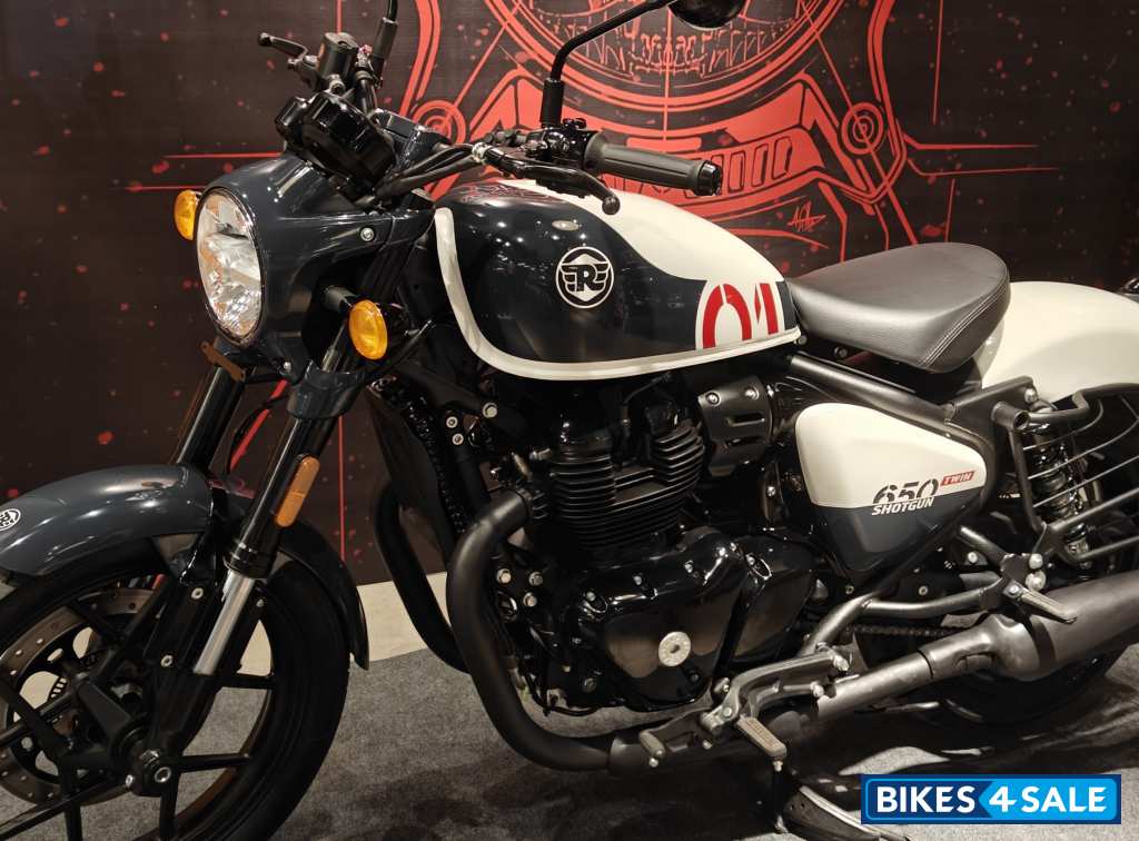 Royal Enfield Shotgun 650
