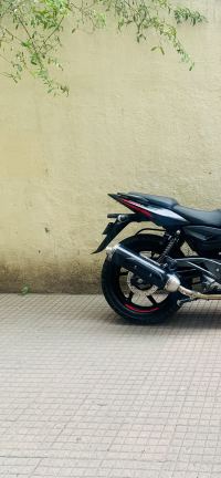 Ebony Red Bajaj Pulsar 220F