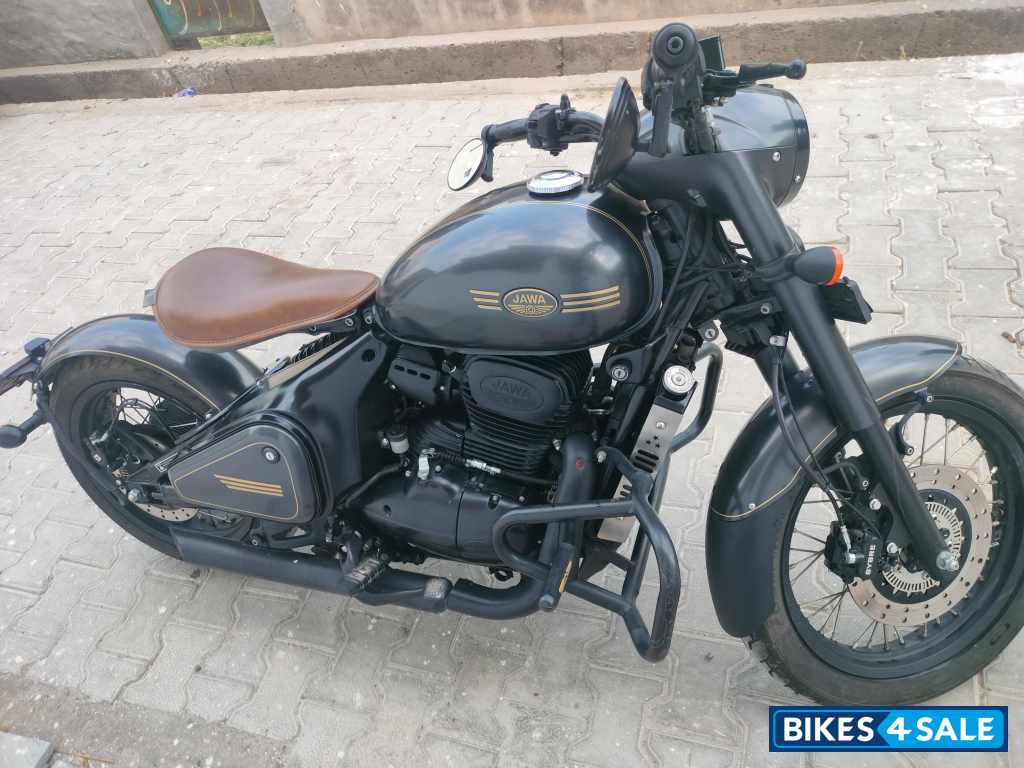 Black Jawa Perak BS6