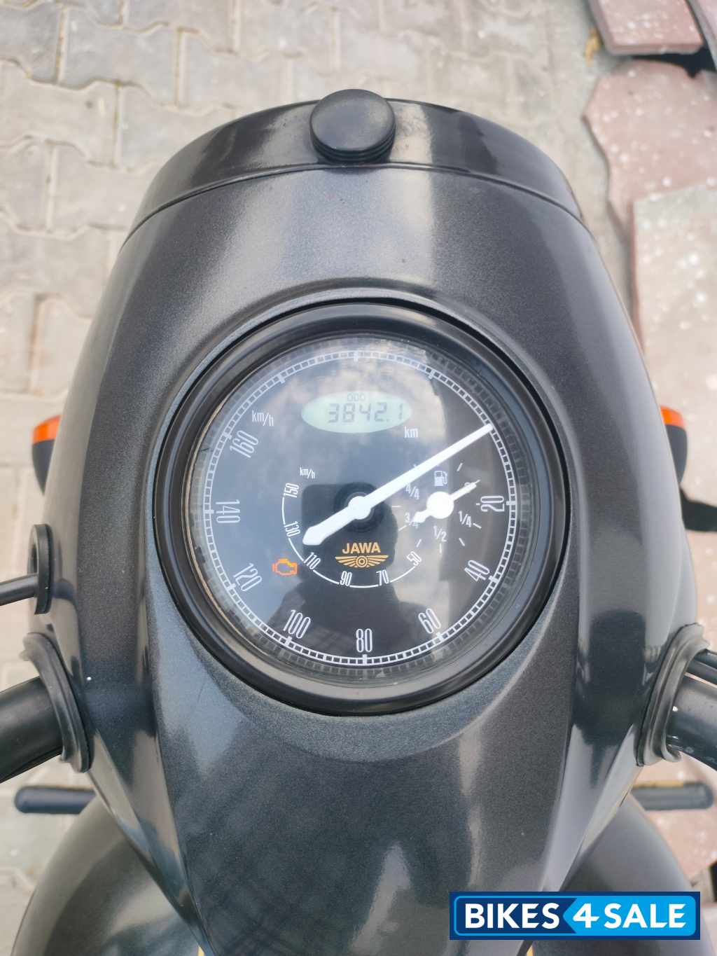 Black Jawa Perak BS6