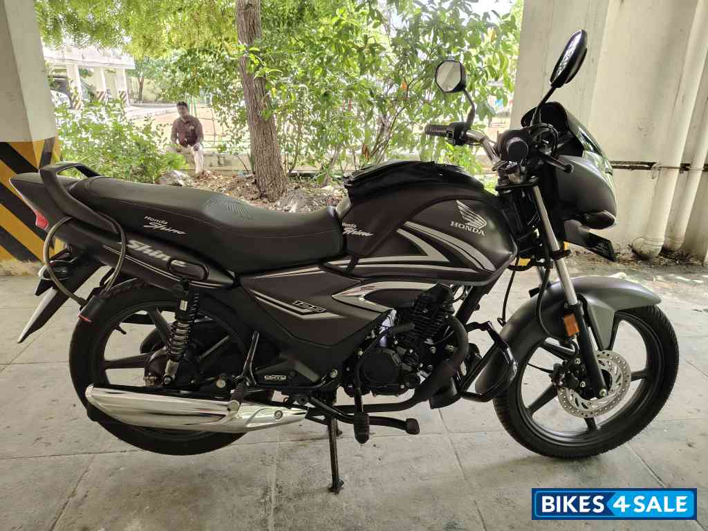 Gray Honda Shine 125 Disc OBD2