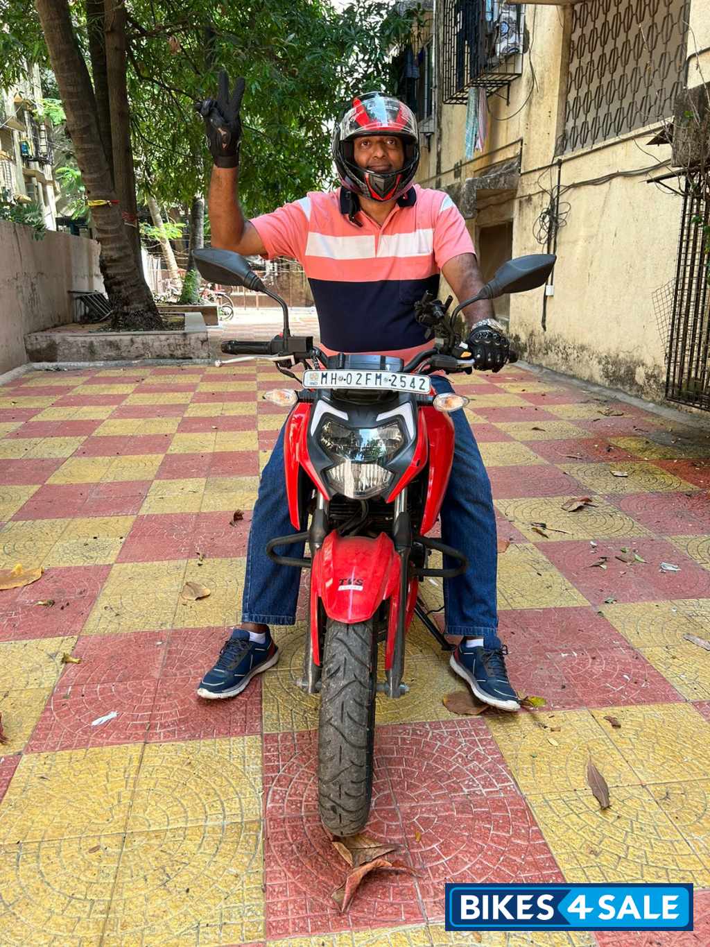 TVS Apache RTR 160 4V