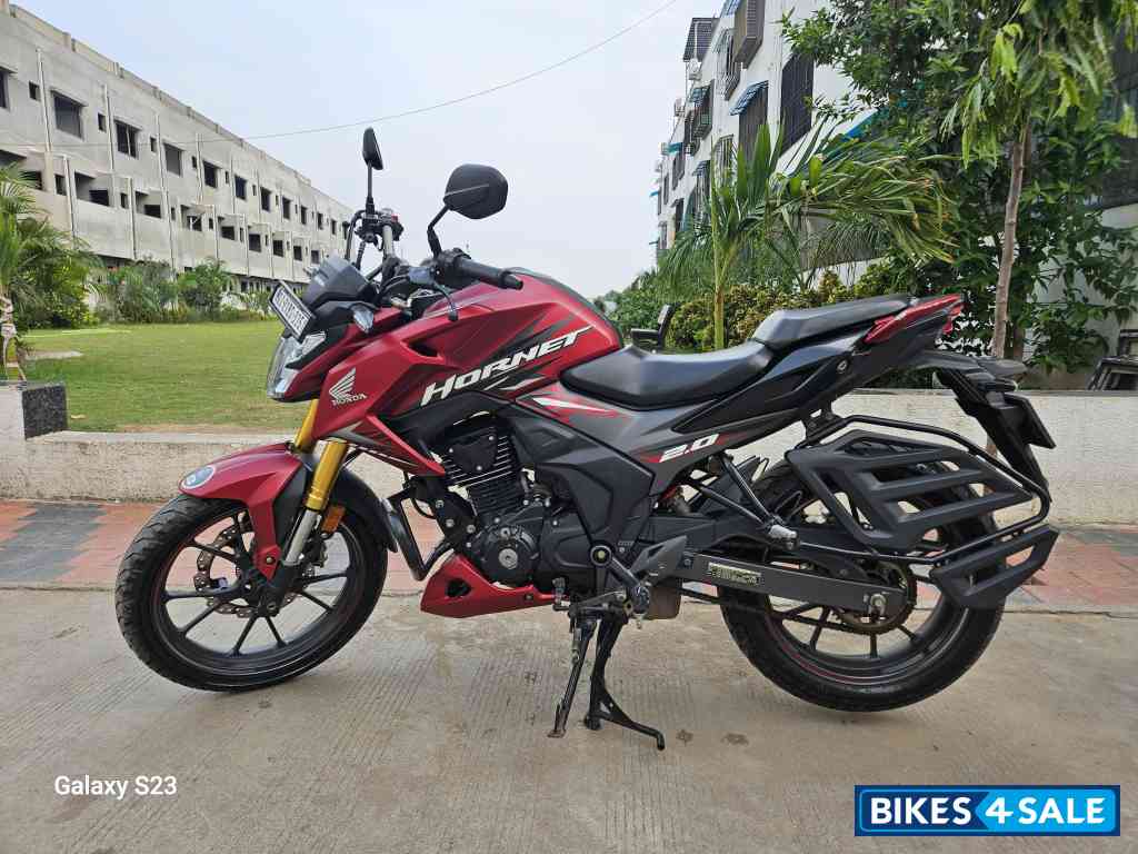 Matte Sangria Red Metallic Honda Hornet 2.0