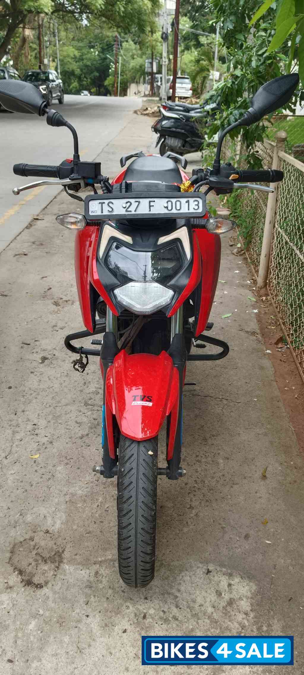 TVS Apache RTR 160 4V