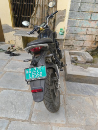 Black Revolt RV400 BRZ