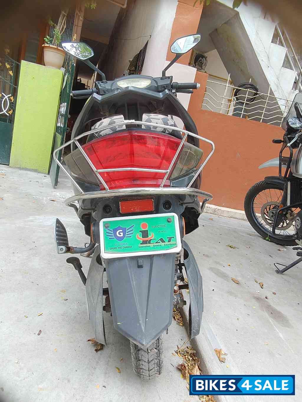 Black GT Force GT One Plus