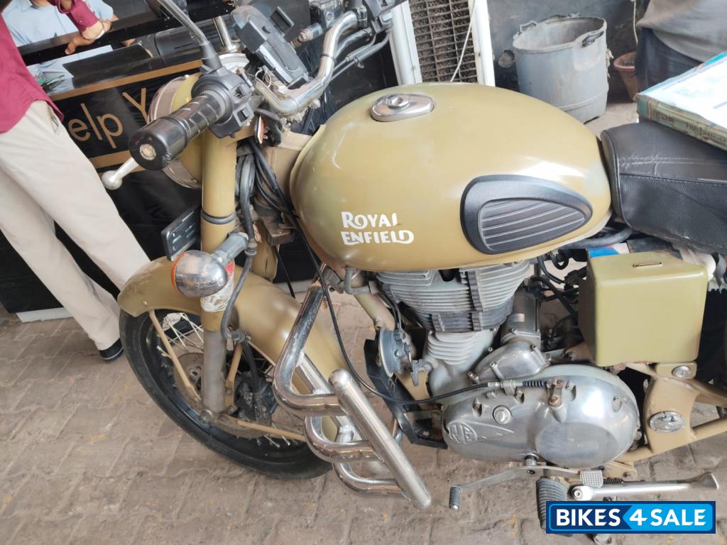 Royal Enfield Classic Desert Storm