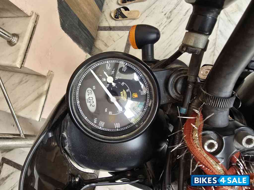 Jawa 42 Dual Channel ABS AllStar Black