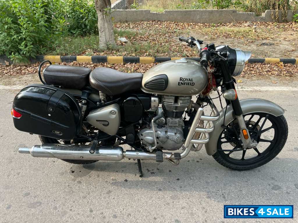 Gun Metal Grey Royal Enfield Classic 350