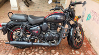 Royal Enfield Classic Stealth Black 2022 Model