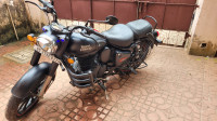 Royal Enfield Classic Stealth Black