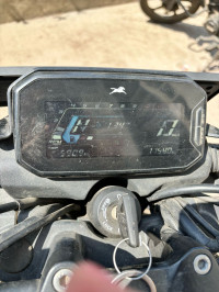 Black TVS Raider 125