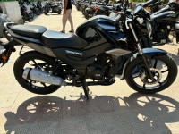 Black TVS Raider 125