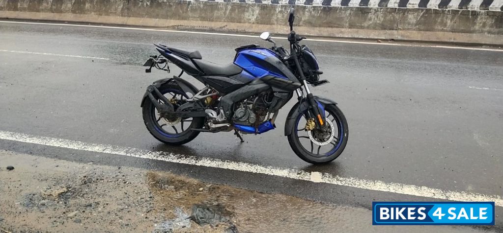 Bajaj Pulsar N160