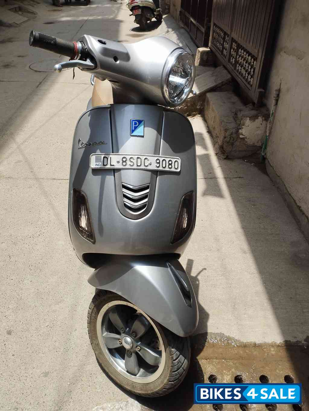 Maze Grey Vespa VXL 125 BS6